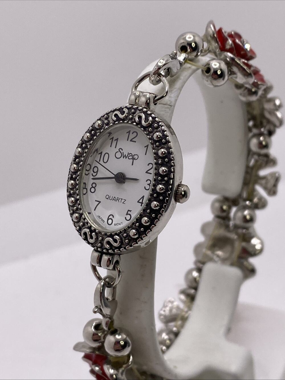 Vintage Swap Womens Red Flower Watch New Battery